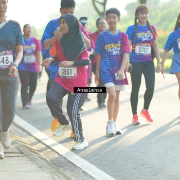 Runner Photo 8015644