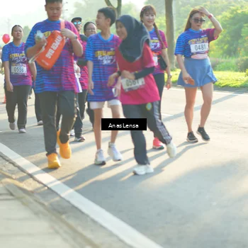 Runner Photo 8015654