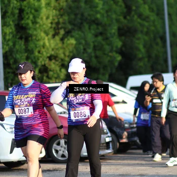 Runner Photo 8015676