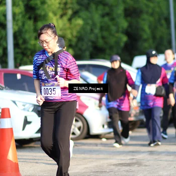 Runner Photo 8015693