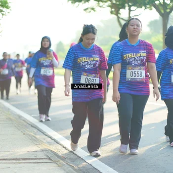 Runner Photo 8015696