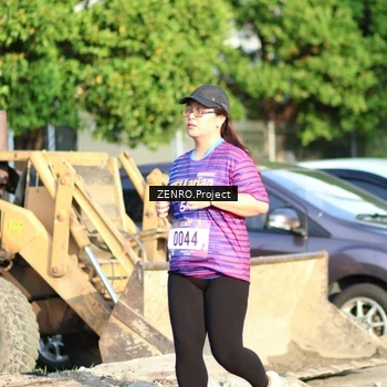 Runner Photo 8015704