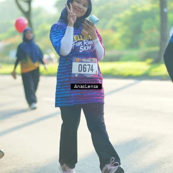 Runner Photo 8015754