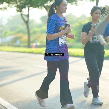Runner Photo 8015893