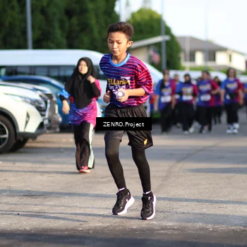 Runner Photo 8015911