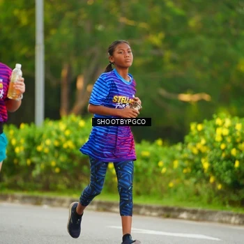 Runner Photo 8015960