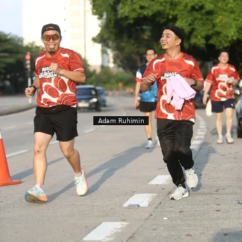Runner Photo 8016005