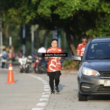 Runner Photo 8016009