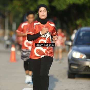 Runner Photo 8016173