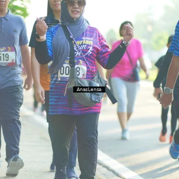 Runner Photo 8016222
