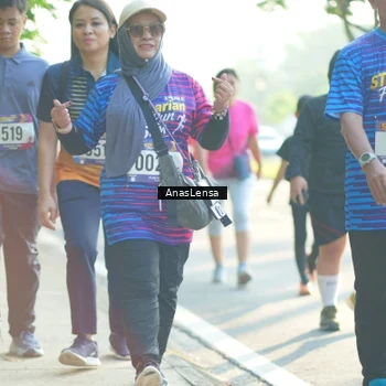Runner Photo 8016247