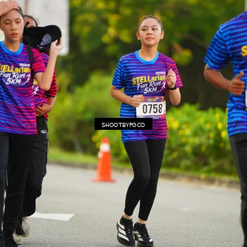 Runner Photo 8016295