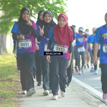 Runner Photo 8016304