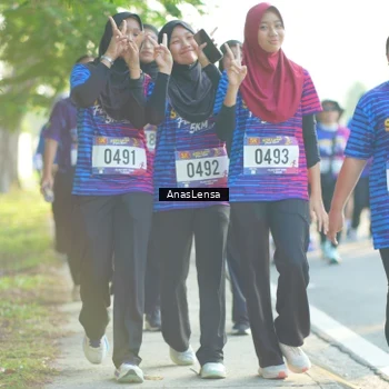 Runner Photo 8016332