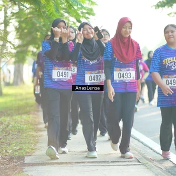 Runner Photo 8016335