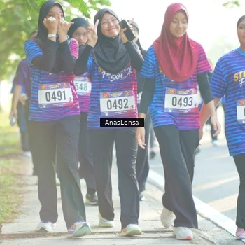 Runner Photo 8016376