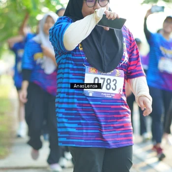 Runner Photo 8016422