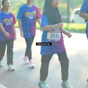 Runner Photo 8016591