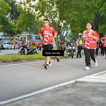 Runner Photo 8016598