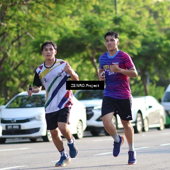 Runner Photo 8016602