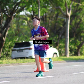 Runner Photo 8016651