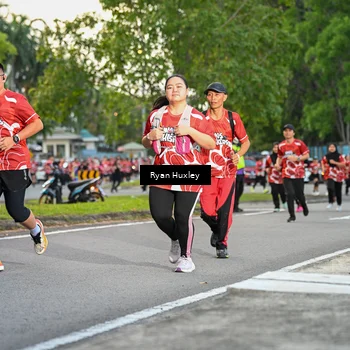 Runner Photo 8016658