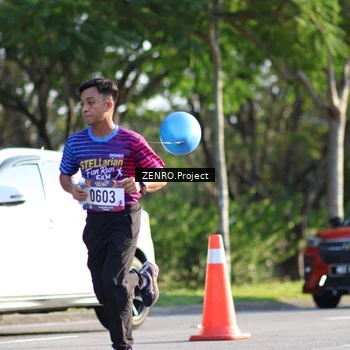 Runner Photo 8016669