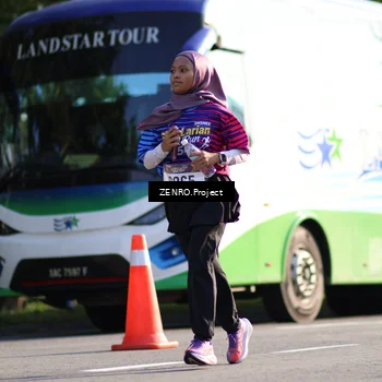 Runner Photo 8016697