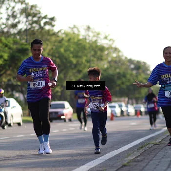 Runner Photo 8016732