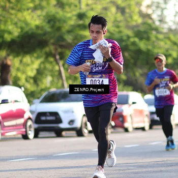 Runner Photo 8016870