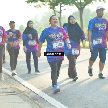 Runner Photo 8016882