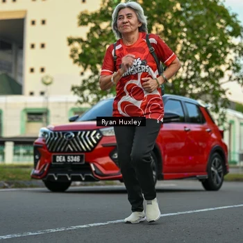 Runner Photo 8016898