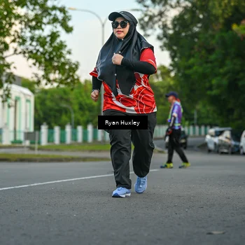 Runner Photo 8016901