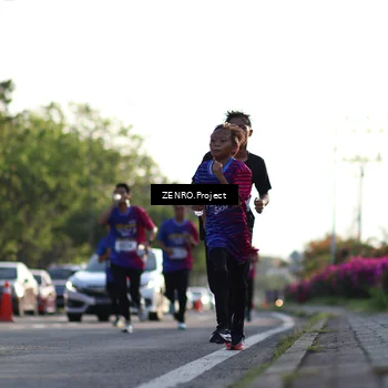 Runner Photo 8016941