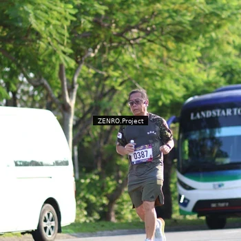 Runner Photo 8016980