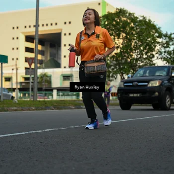 Runner Photo 8017006