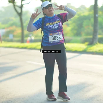 Runner Photo 8017020