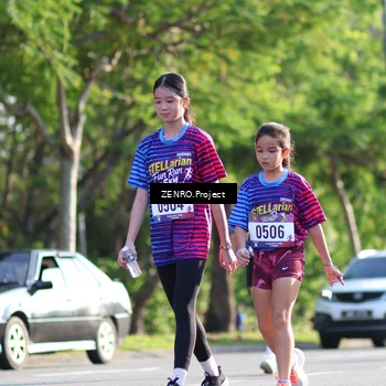 Runner Photo 8017028
