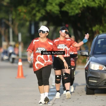 Runner Photo 8017048