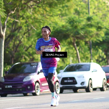 Runner Photo 8017049