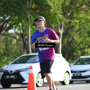 Runner Photo 8017085