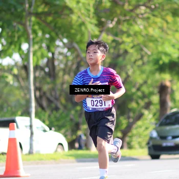 Runner Photo 8017092