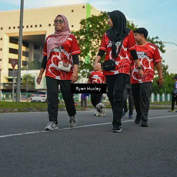 Runner Photo 8017113