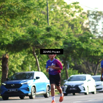 Runner Photo 8017114