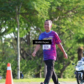 Runner Photo 8017136