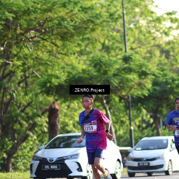 Runner Photo 8017156