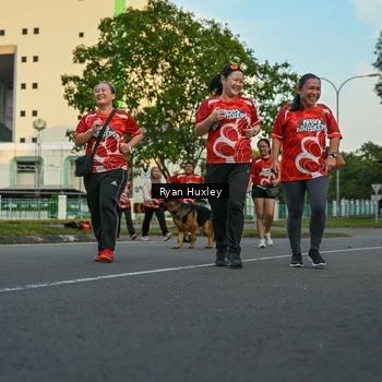 Runner Photo 8017160