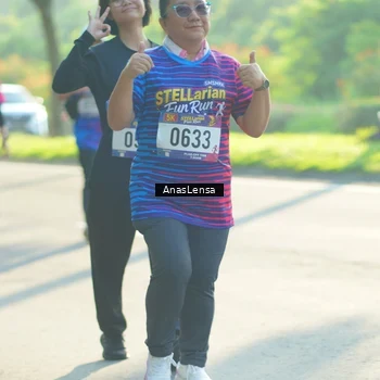 Runner Photo 8017179