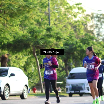 Runner Photo 8017195