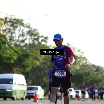Runner Photo 8017213